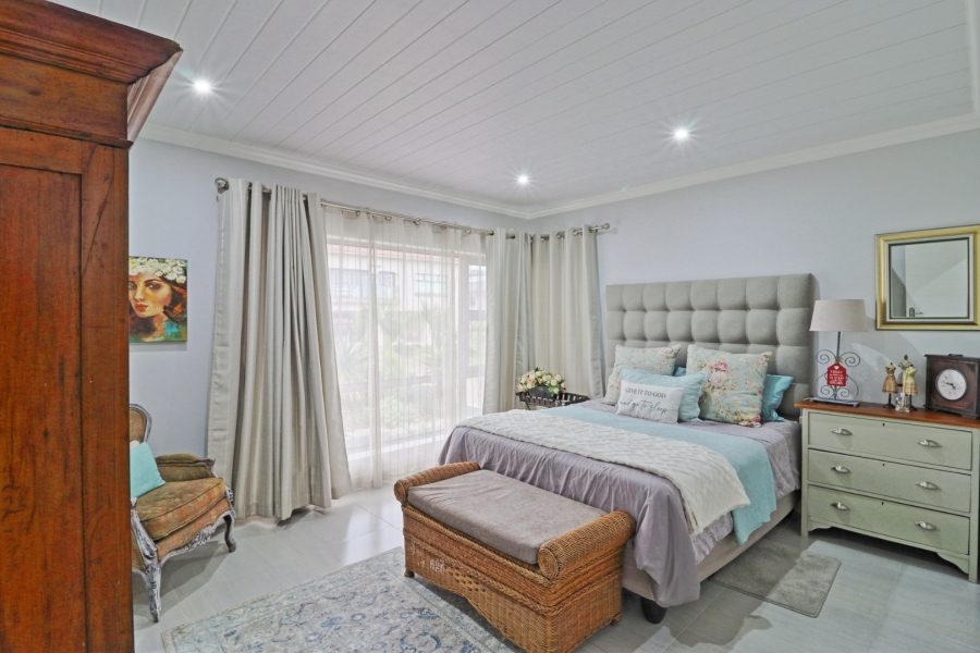 4 Bedroom Property for Sale in Monte Christo Western Cape